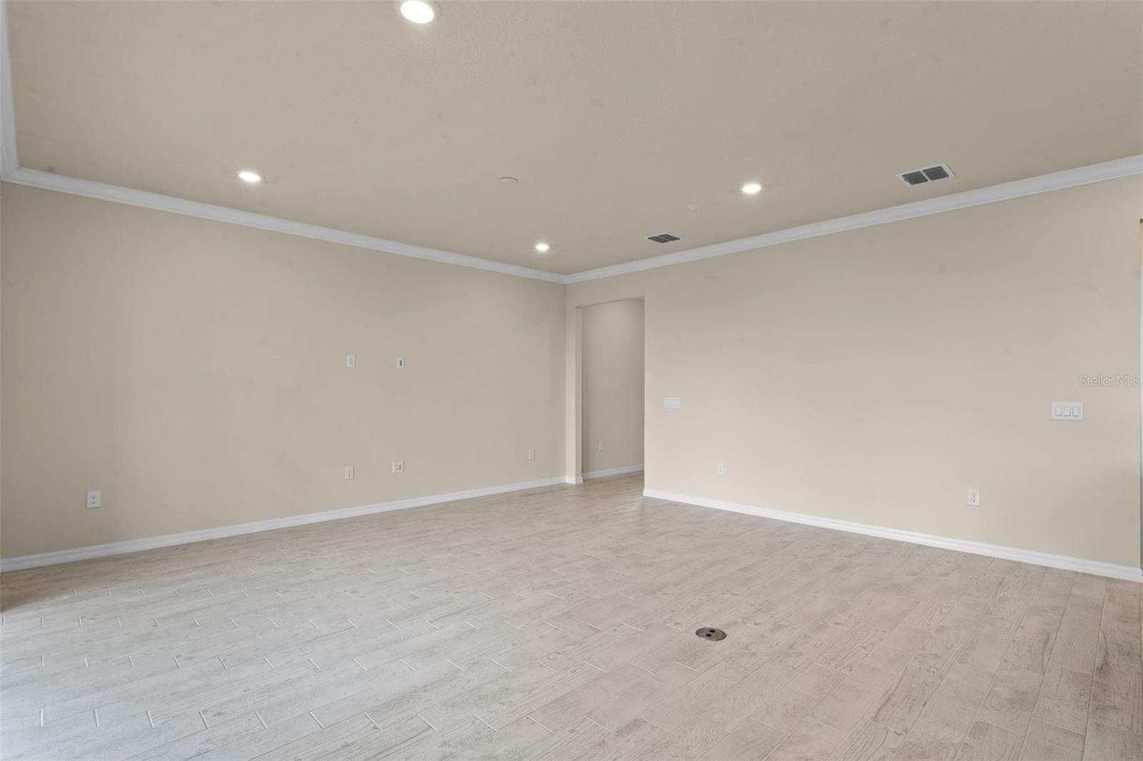 Single Family Residence at 10245 PARK ESTATES AVE, ORLANDO, photo 5 of 24