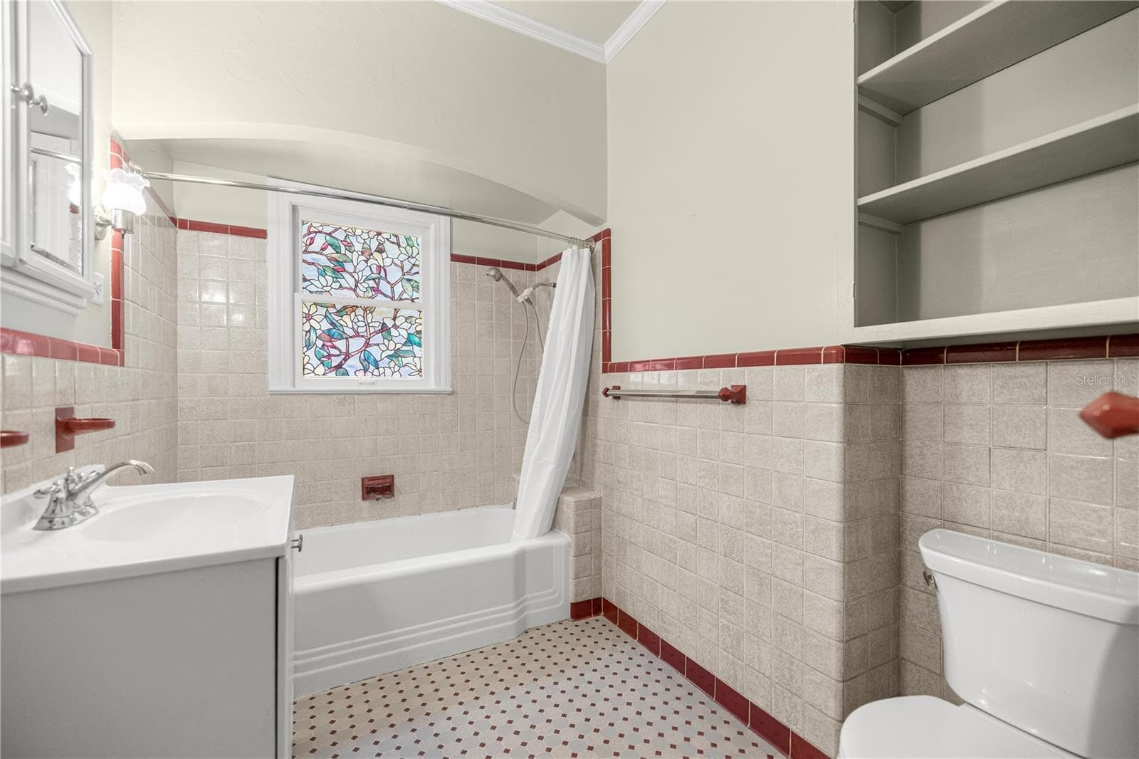 Hallway Full Bathroom - 5915 AVENUE F, MC INTOSH