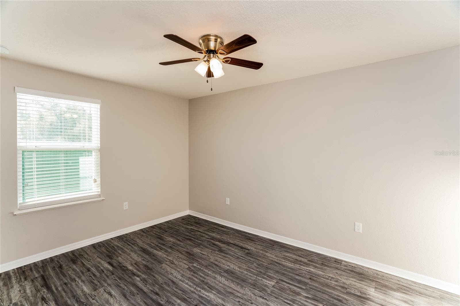 Single Family Residence at 13307 WATERFORD CASTLE DR, DADE CITY, photo 11 of 18