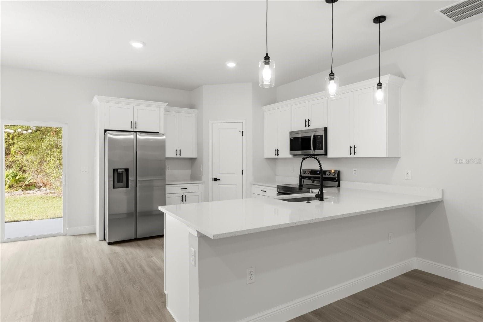 Single Family Residence at 8100 N TINY LILY DR, CITRUS SPRINGS, photo 9 of 33