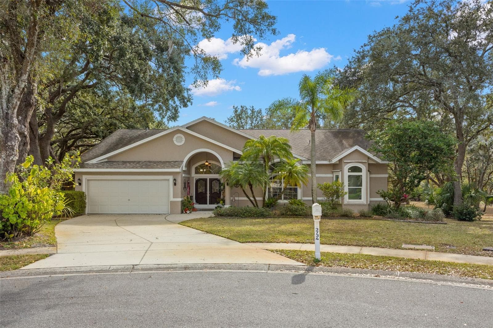 Front of home - 3734 THORNBUSH LN, NEW PORT RICHEY