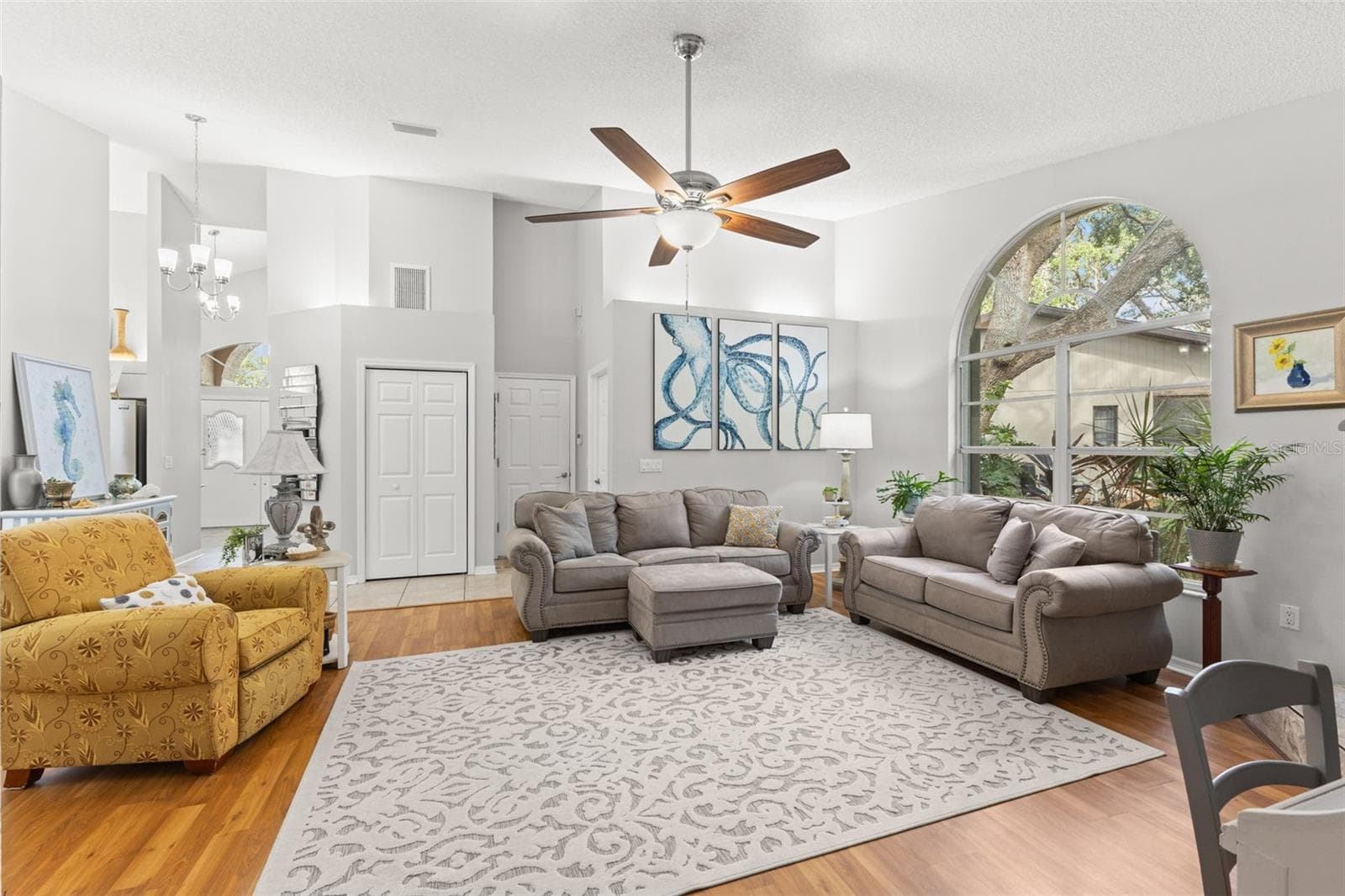 Family Room - 3734 THORNBUSH LN, NEW PORT RICHEY