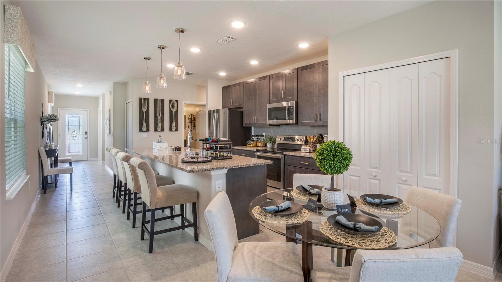 Model home - actual features may vary. - 3844 BLUETHREAD WAY, POINCIANA