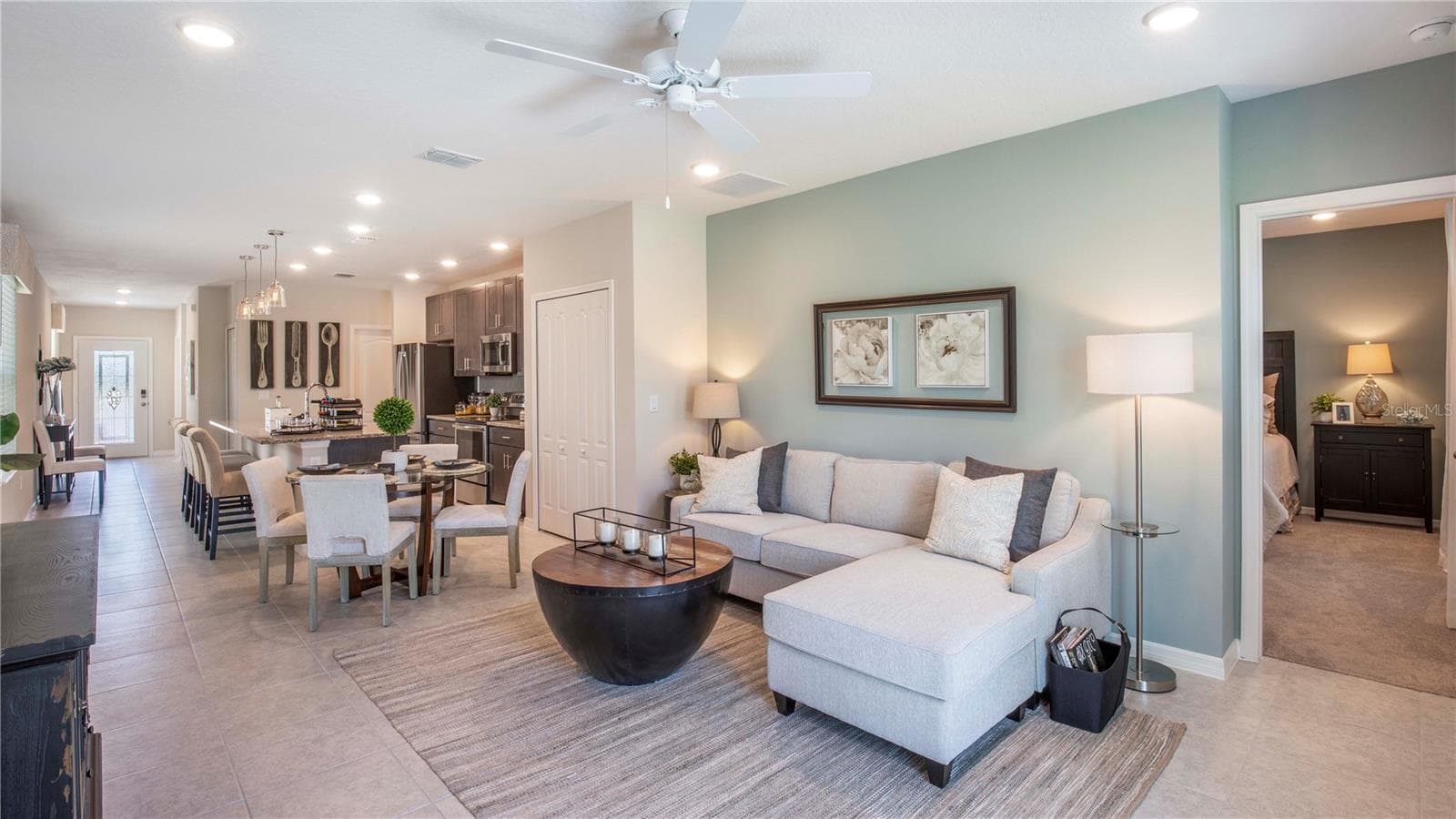 Model home - actual features may vary. - 3844 BLUETHREAD WAY, POINCIANA