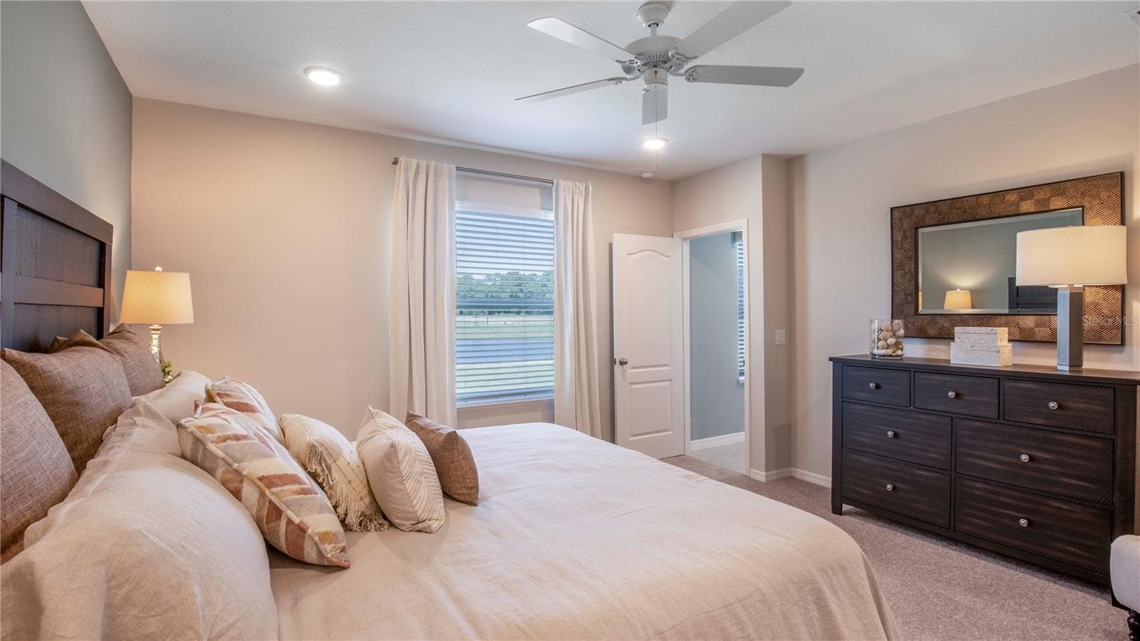 Model home - actual features may vary. - 3844 BLUETHREAD WAY, POINCIANA