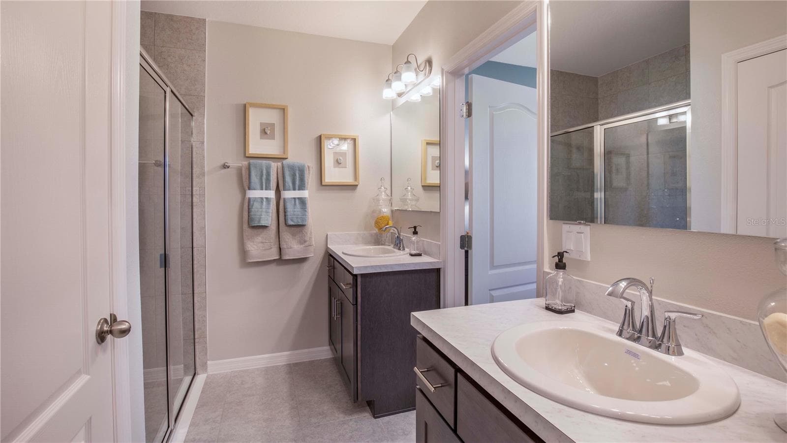 Model home - actual features may vary. - 3844 BLUETHREAD WAY, POINCIANA