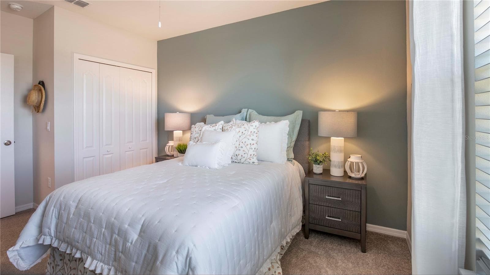 Model home - actual features may vary. - 3844 BLUETHREAD WAY, POINCIANA