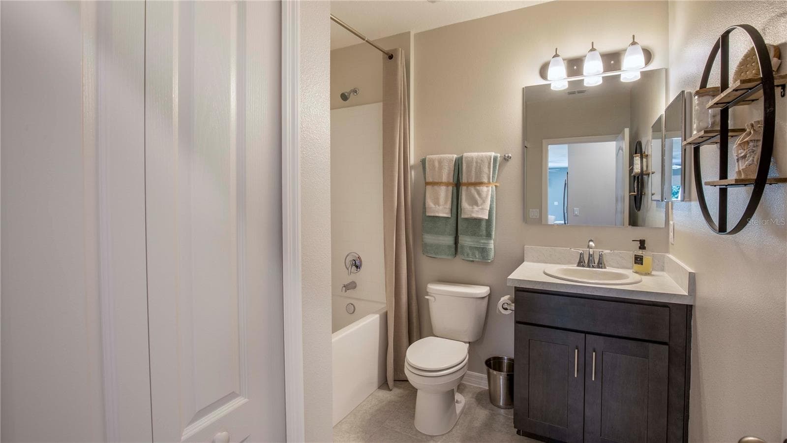 Model home - actual features may vary. - 3844 BLUETHREAD WAY, POINCIANA
