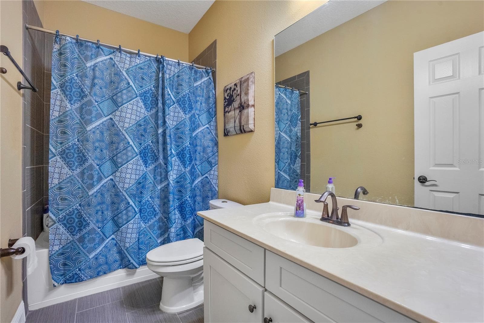 upstairs full bath 1 - 2356 KELBROOK CT, OVIEDO