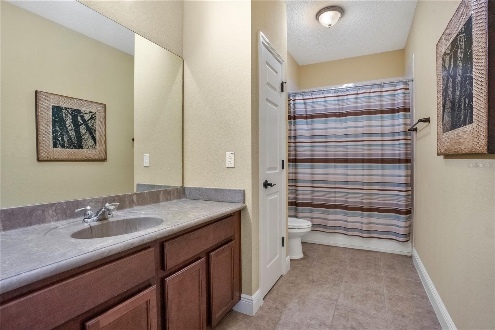 upstairs full bath 2 - 2356 KELBROOK CT, OVIEDO