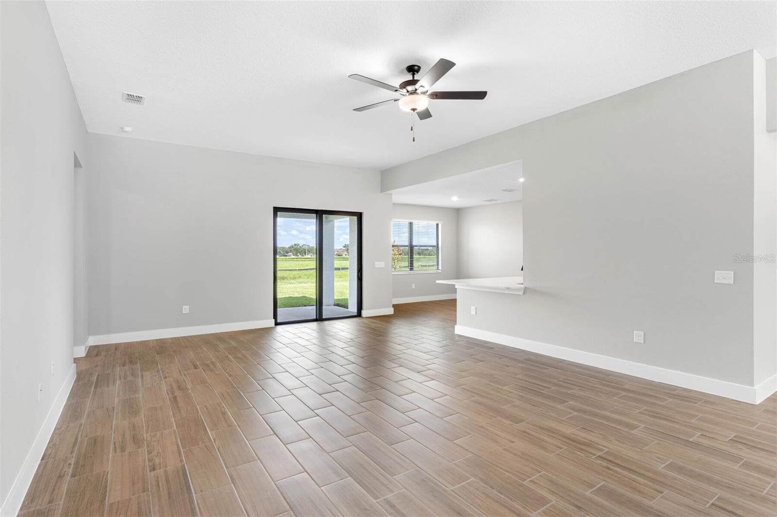 Single Family Residence at 13509 WALDEN SHEFFIELD RD, DOVER, photo 2 of 7