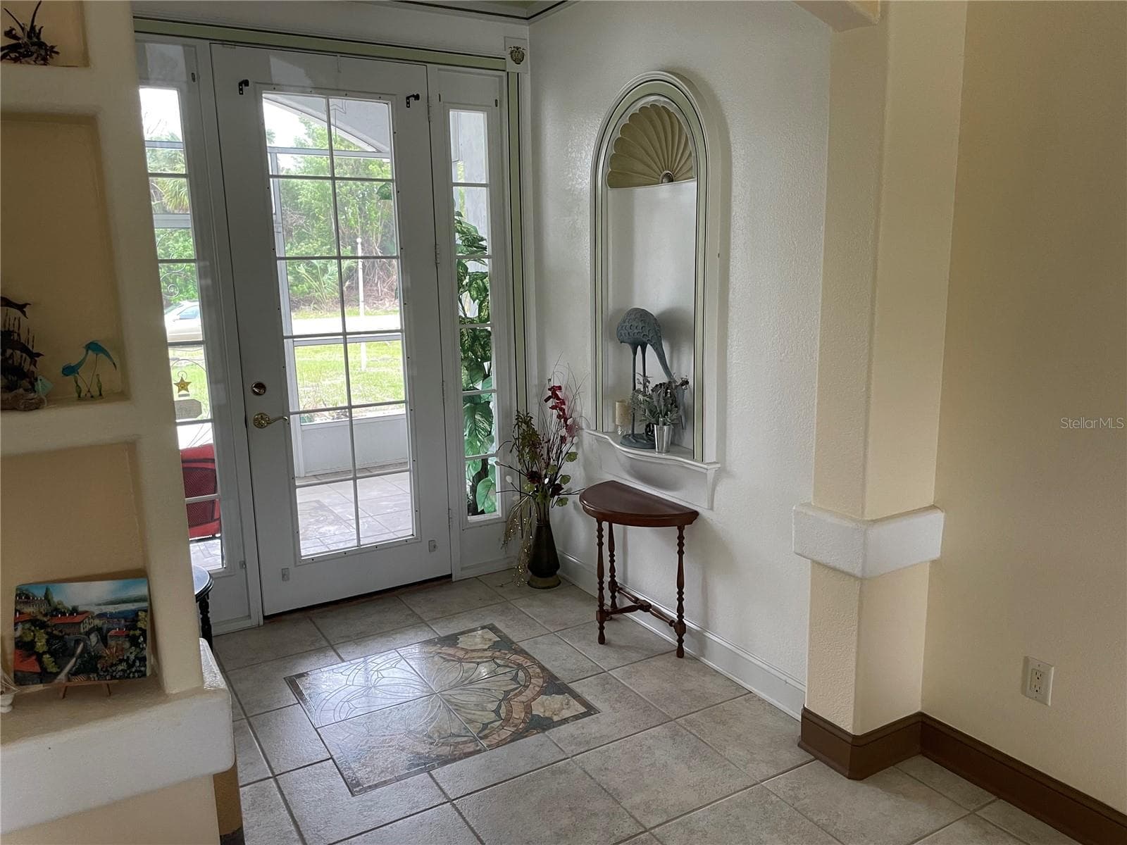 ENTRANCE INLAID TILE - 18029 OHARA DR, PORT CHARLOTTE
