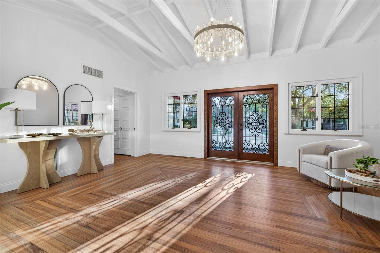 Formal Living - 1222 BRIGHTWATERS BLVD NE, ST PETERSBURG