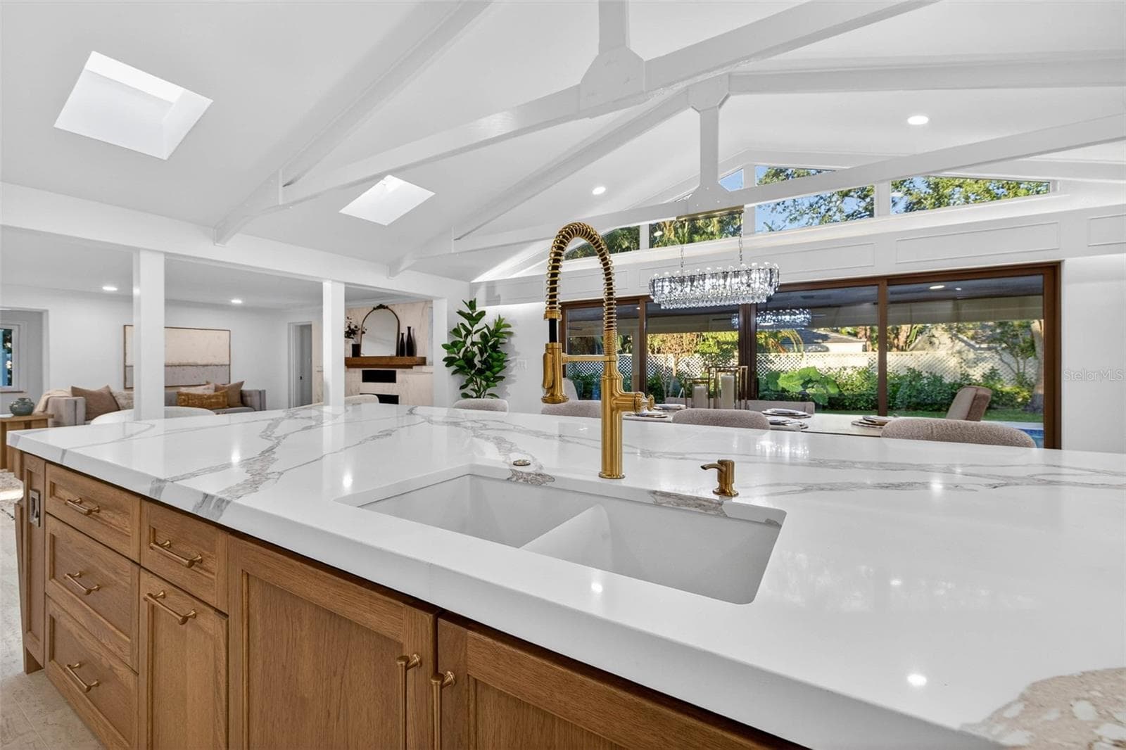 Single Family Residence at 1222 BRIGHTWATERS BLVD NE, ST PETERSBURG, photo 18 of 72