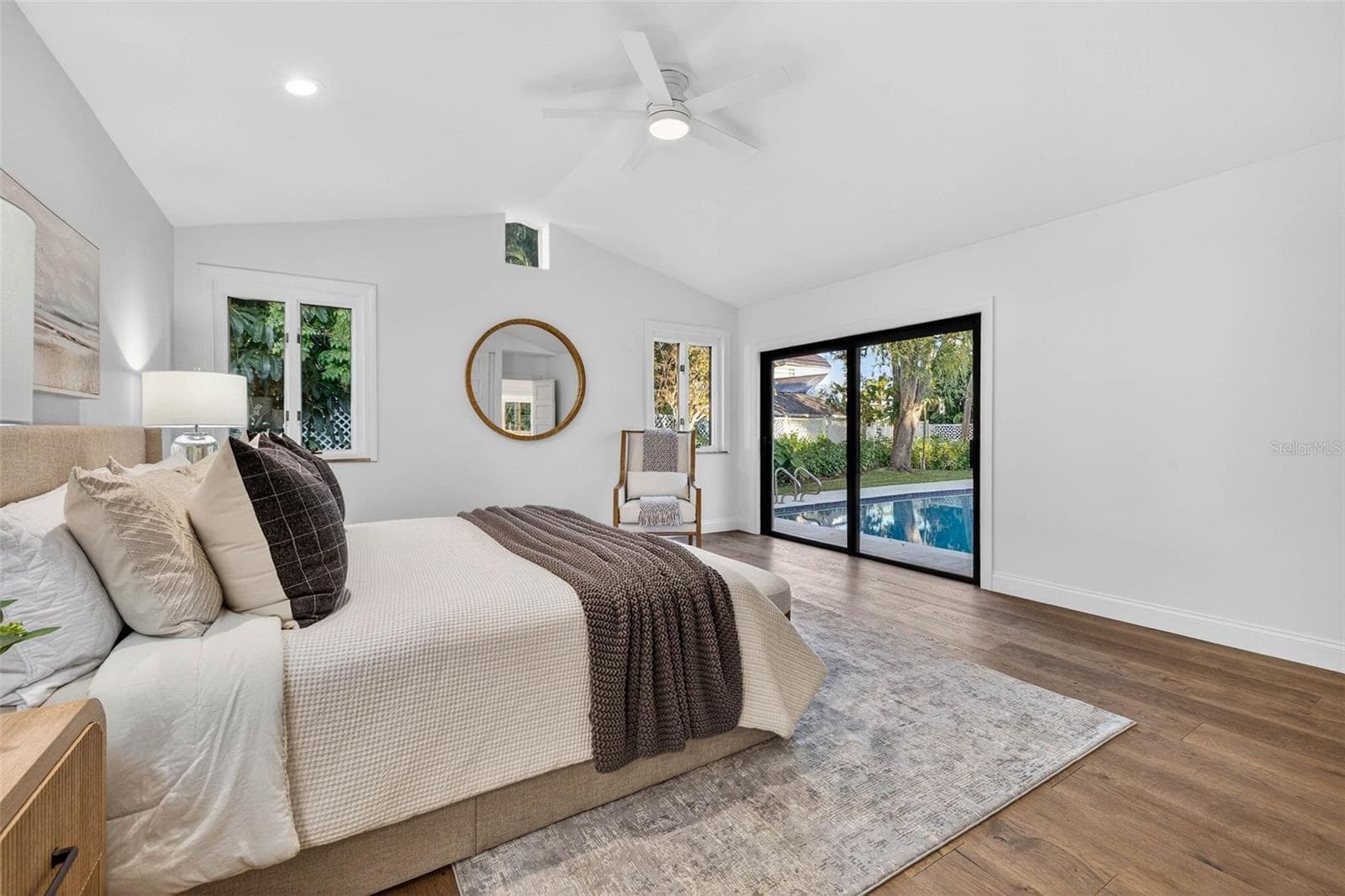 Single Family Residence at 1222 BRIGHTWATERS BLVD NE, ST PETERSBURG, photo 23 of 72