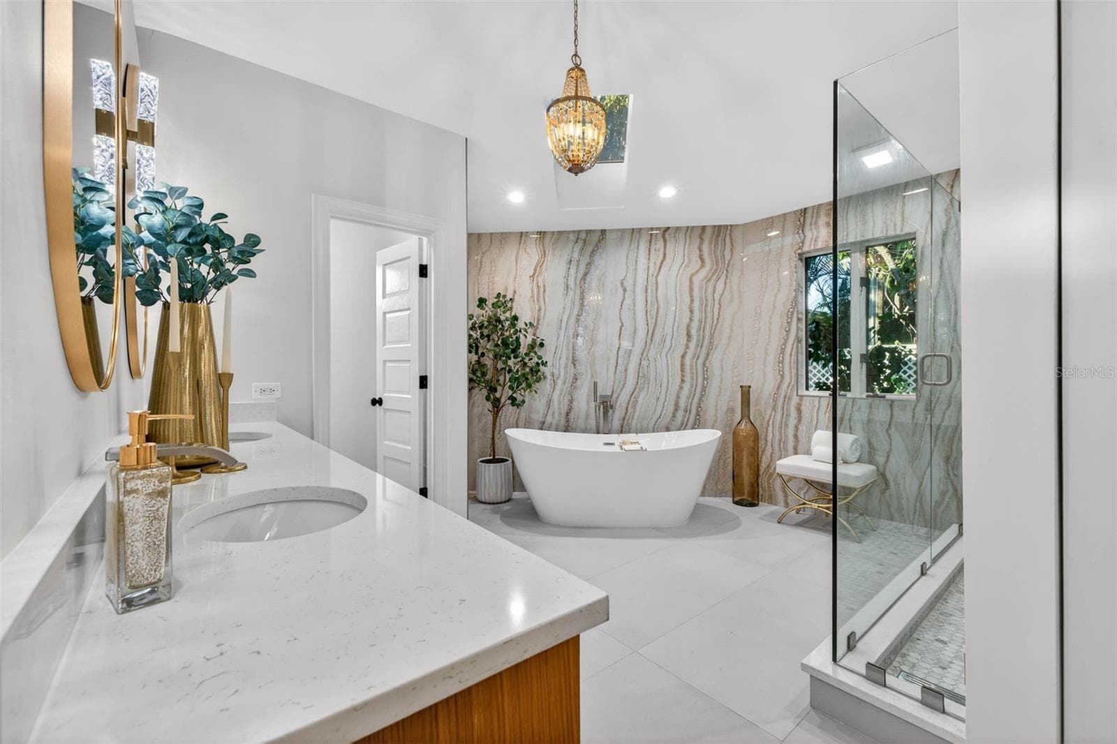 Primary En Suite Bath - 1222 BRIGHTWATERS BLVD NE, ST PETERSBURG