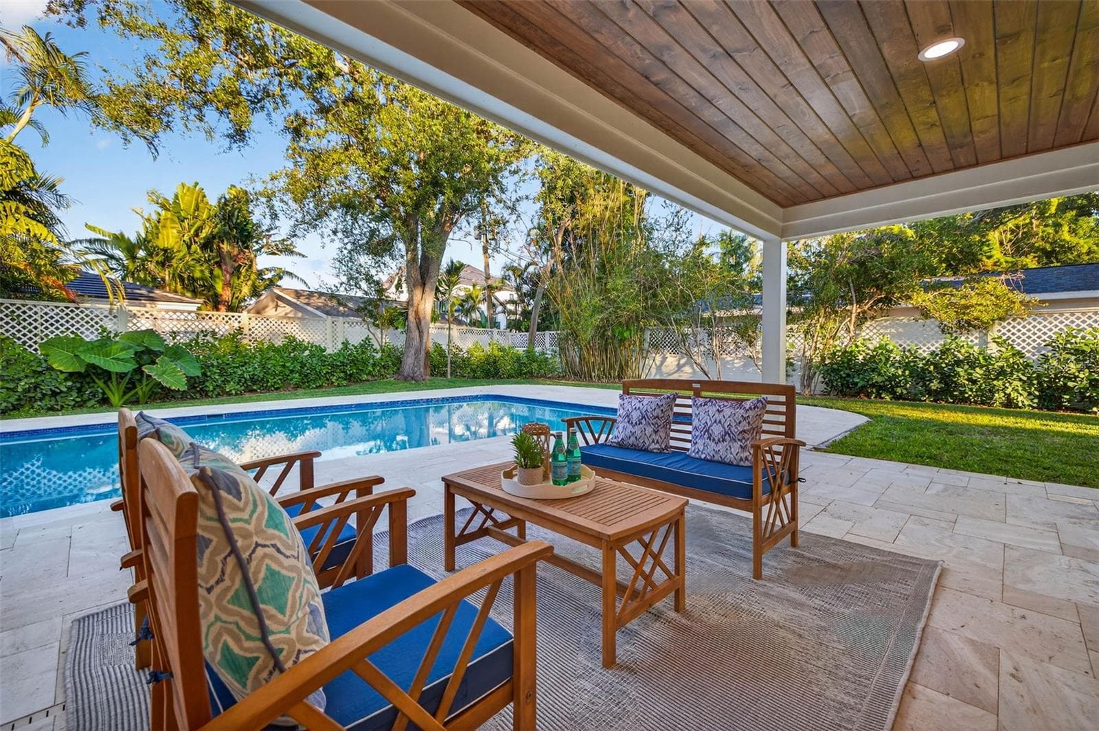 Single Family Residence at 1222 BRIGHTWATERS BLVD NE, ST PETERSBURG, photo 63 of 72