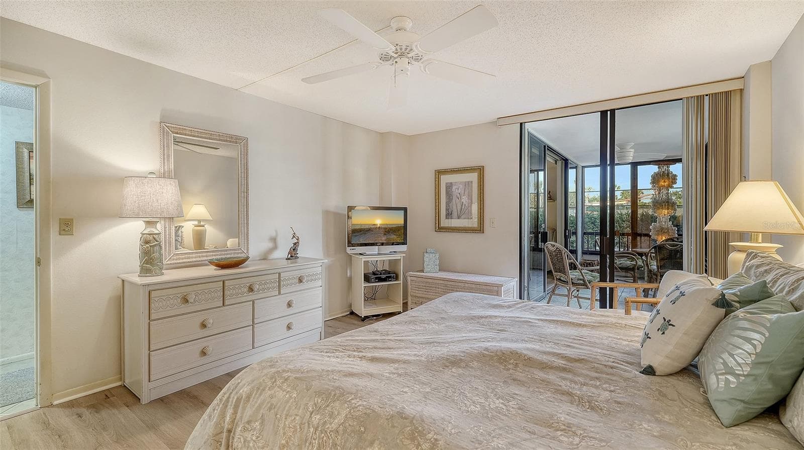 Primary bedroom - 8773 MIDNIGHT PASS RD #102G, SARASOTA