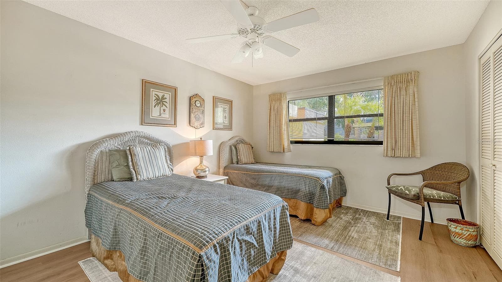 Guest Bedroom - 8773 MIDNIGHT PASS RD #102G, SARASOTA