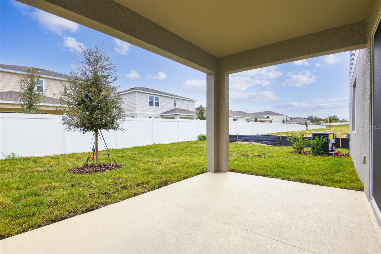 Single Family Residence at 178 BLUE STAR CT, TAVARES, photo 18 of 20
