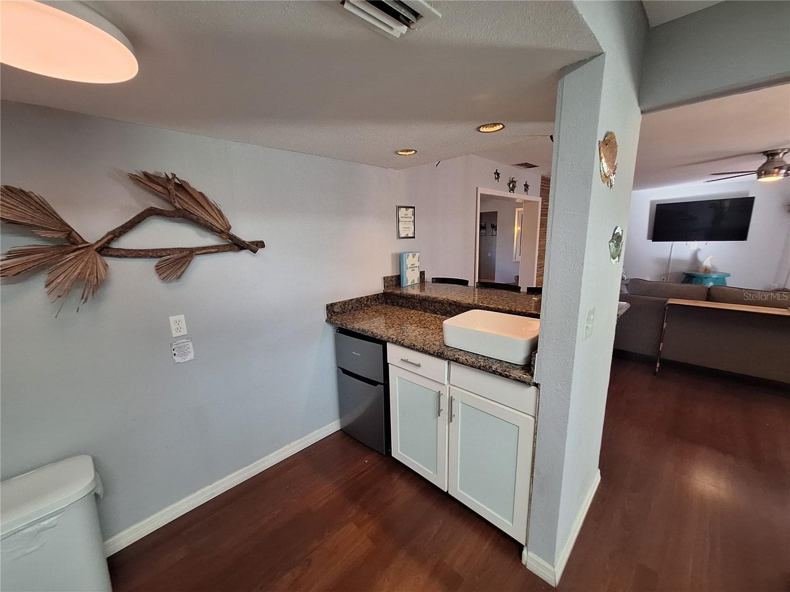 Single Family Residence at 505 N HIGHLAND AVE, CLEARWATER, photo 8 of 45