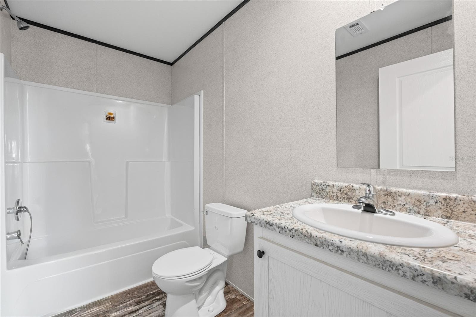 Manufactured Home at 8426 SWEDEN BLVD, PUNTA GORDA, photo 17 of 23
