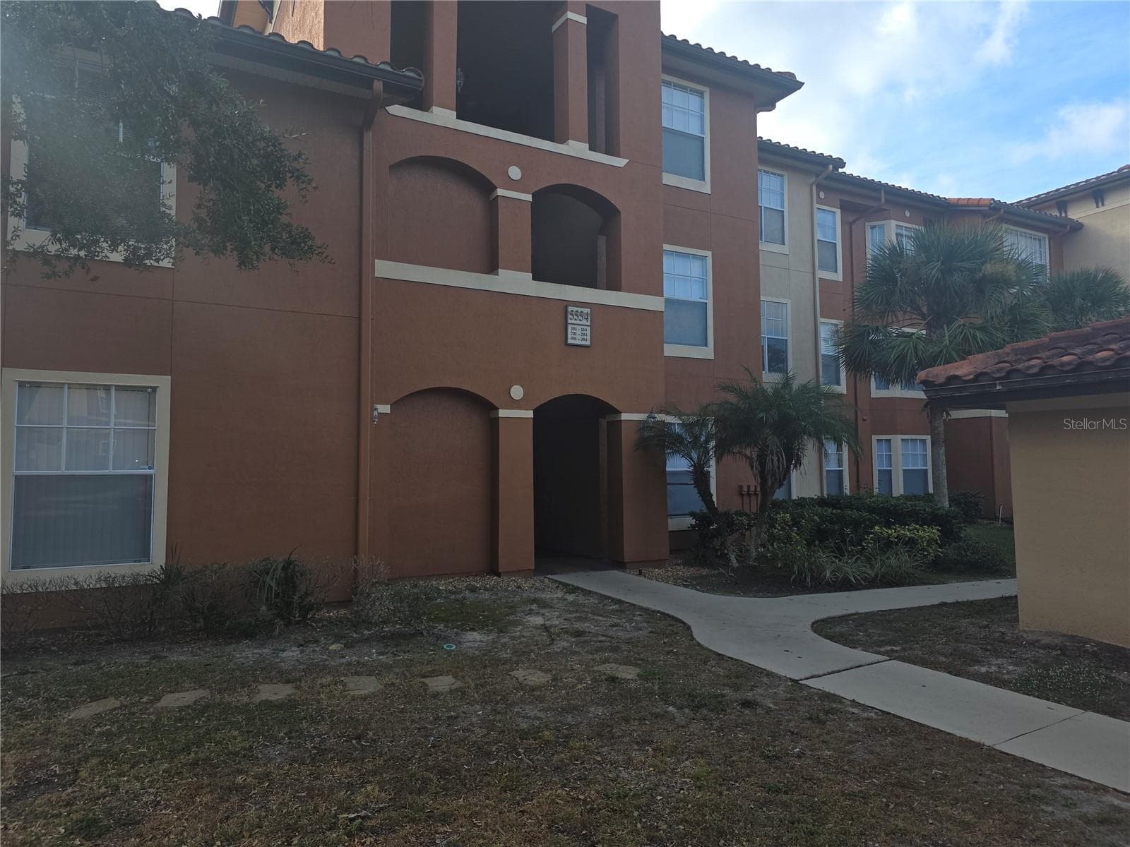 5554 METROWEST BLVD #206