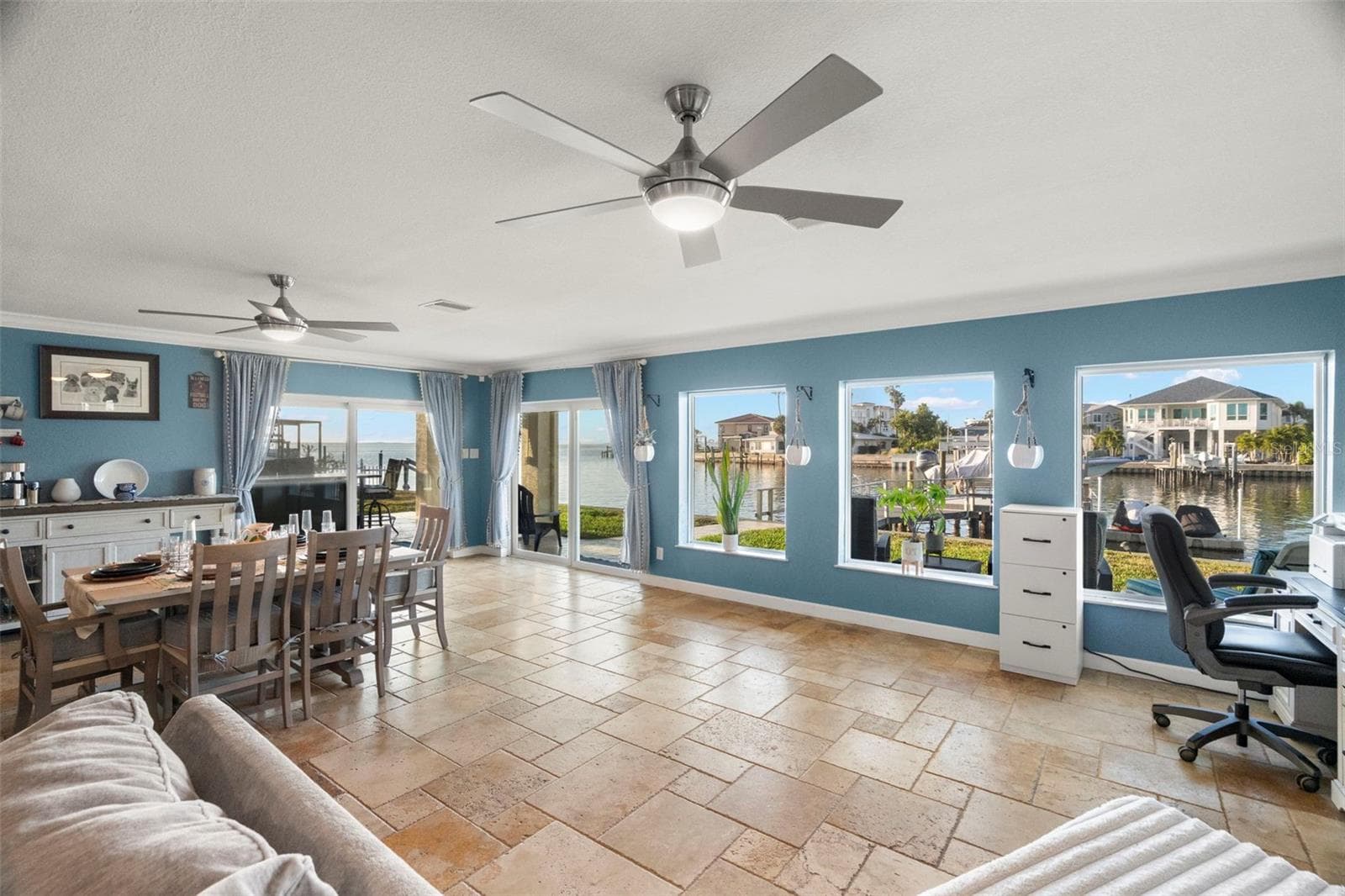 Single Family Residence at 2288 EDYTHE DR, DUNEDIN, photo 4 of 60
