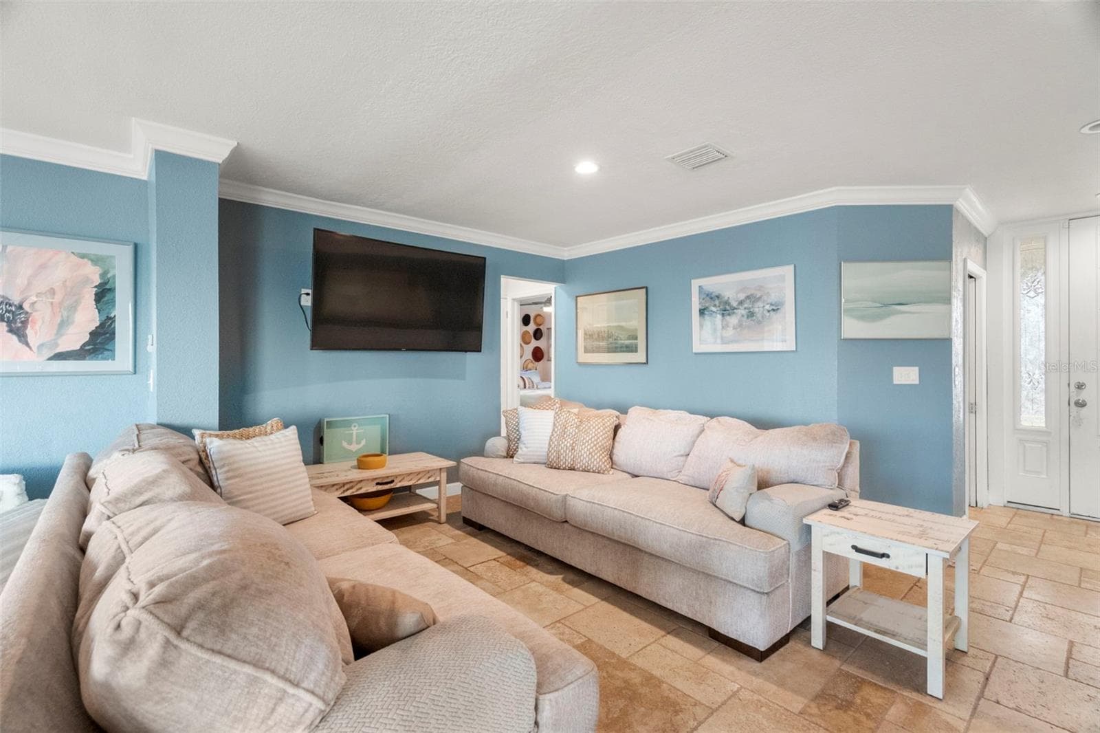 Single Family Residence at 2288 EDYTHE DR, DUNEDIN, photo 8 of 60
