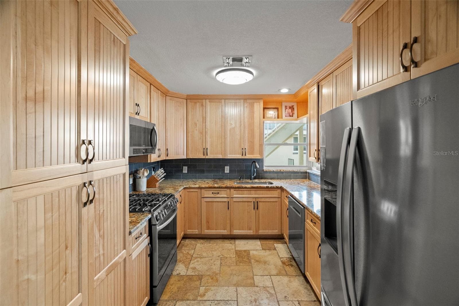 Single Family Residence at 2288 EDYTHE DR, DUNEDIN, photo 11 of 60
