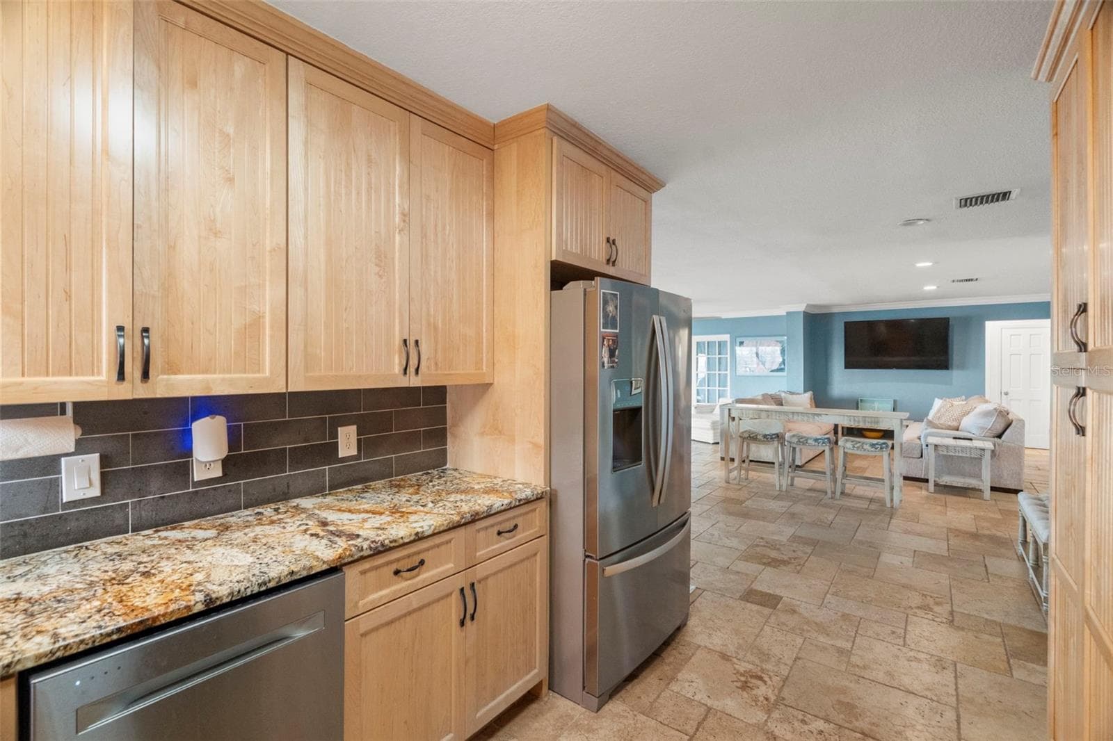 Single Family Residence at 2288 EDYTHE DR, DUNEDIN, photo 12 of 60