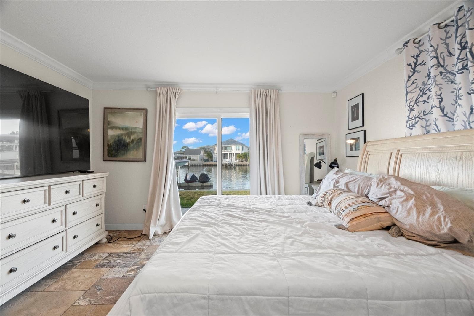 Single Family Residence at 2288 EDYTHE DR, DUNEDIN, photo 15 of 60
