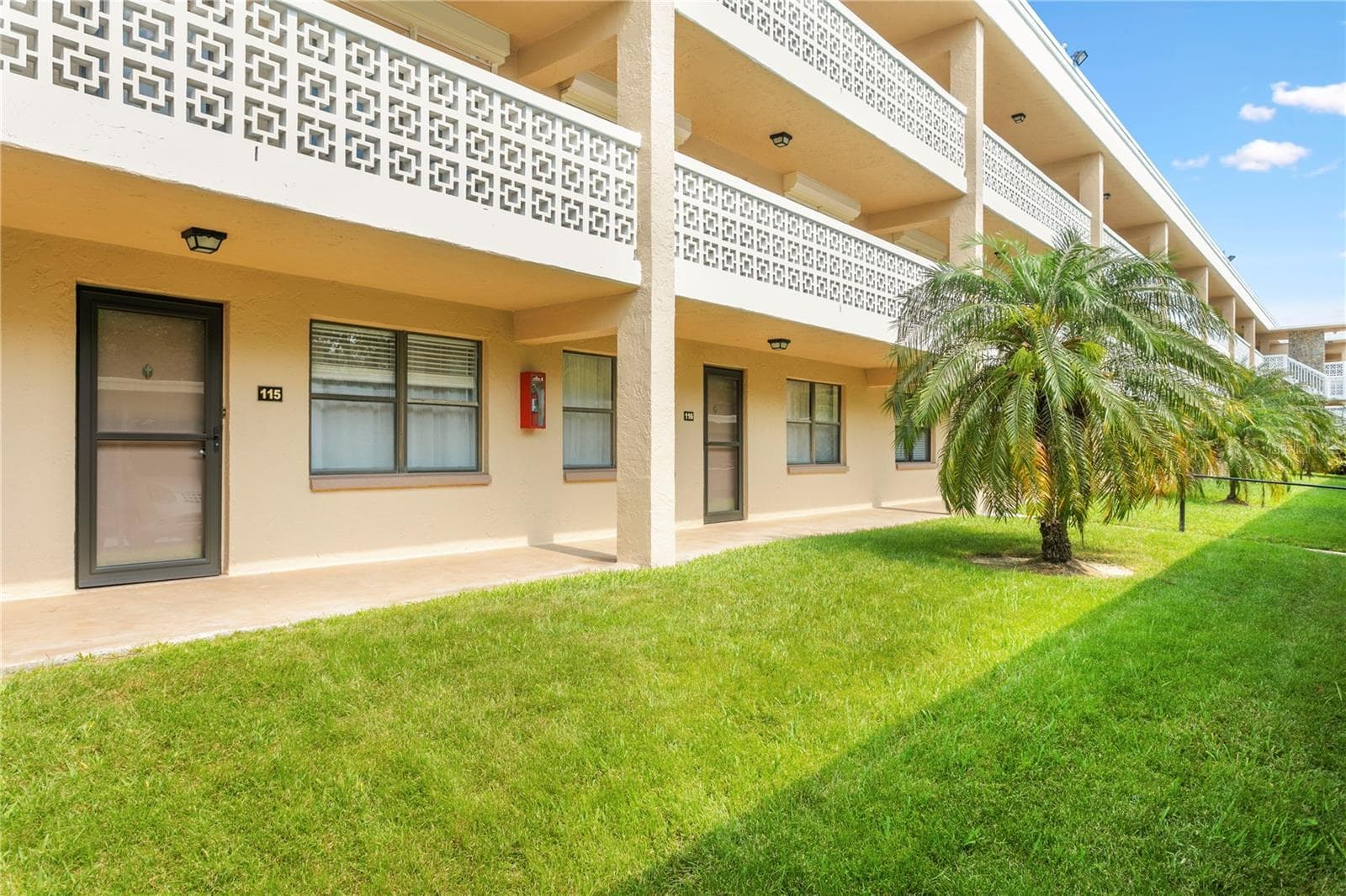 Condominium at 4920 LOCUST ST NE #115, ST PETERSBURG, photo 2 of 28