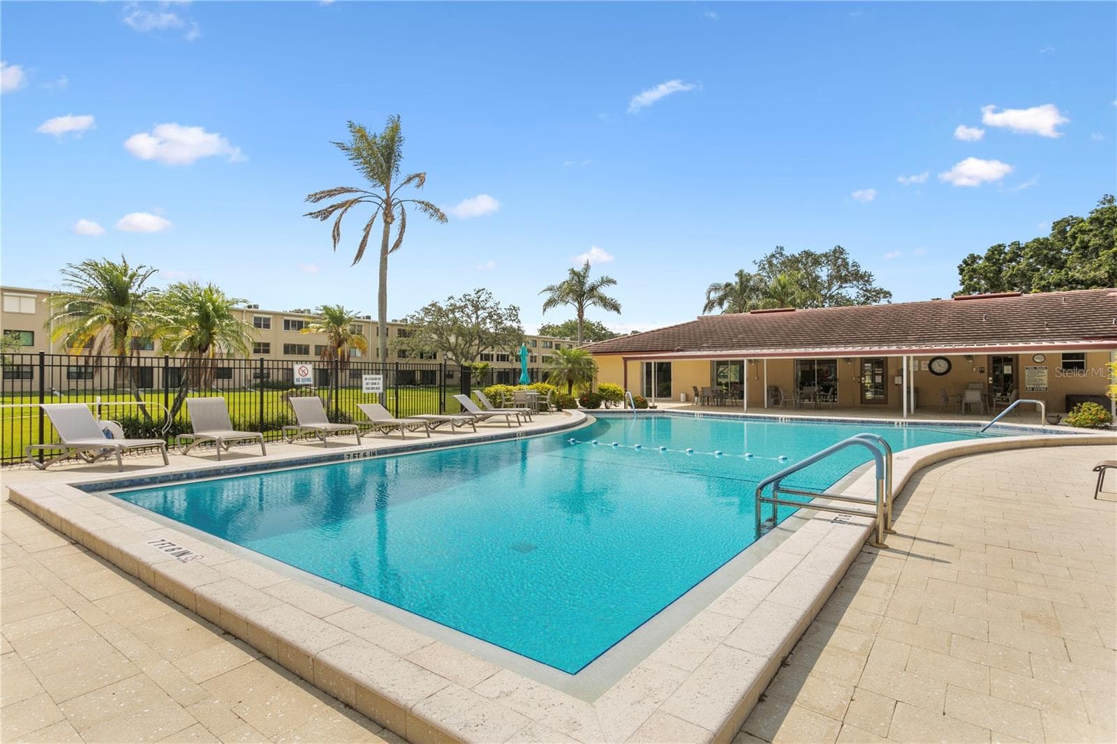 Condominium at 4920 LOCUST ST NE #115, ST PETERSBURG, photo 26 of 28
