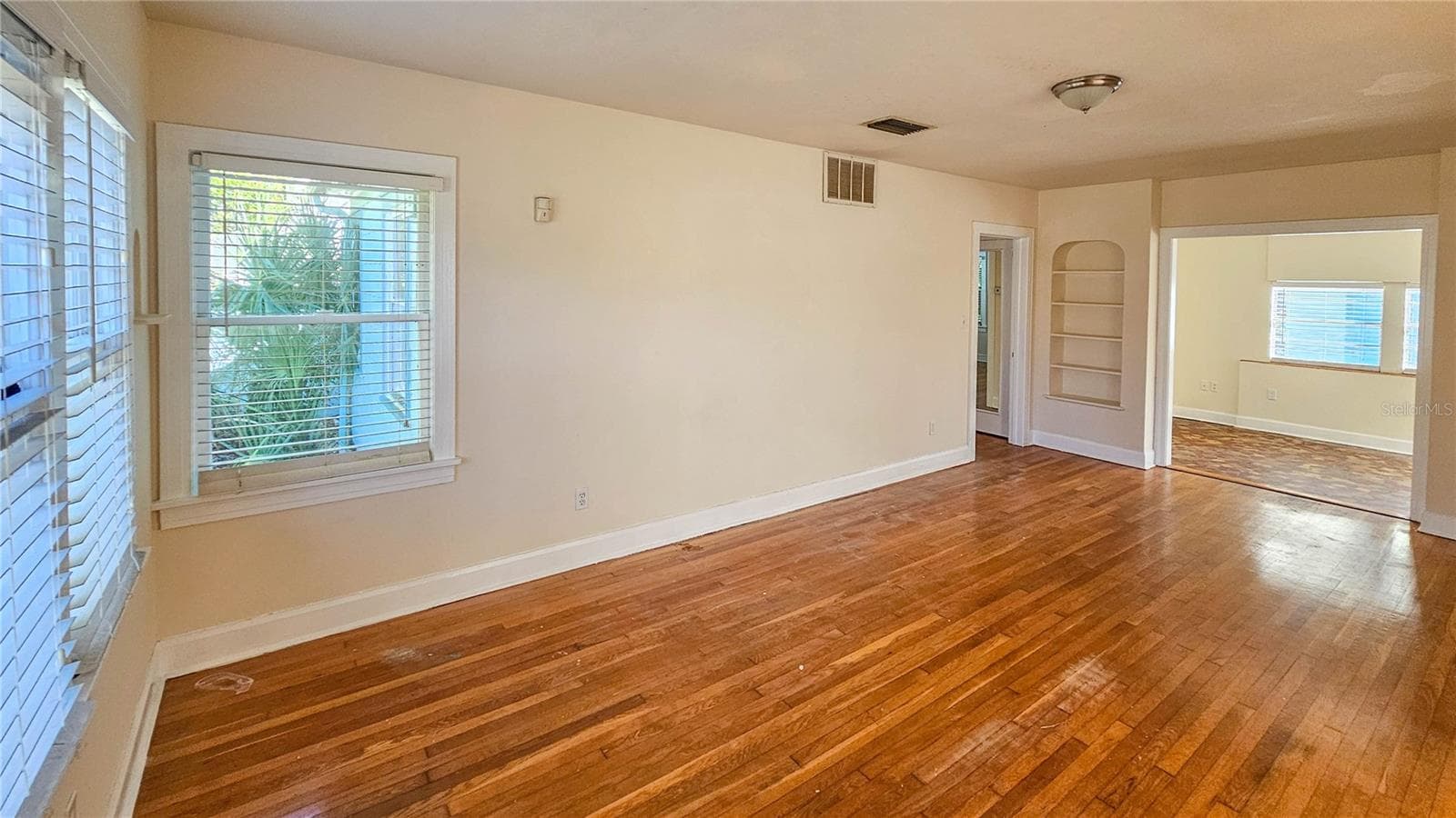 Single Family Residence at 860 16TH AVE S, ST PETERSBURG, photo 2 of 51
