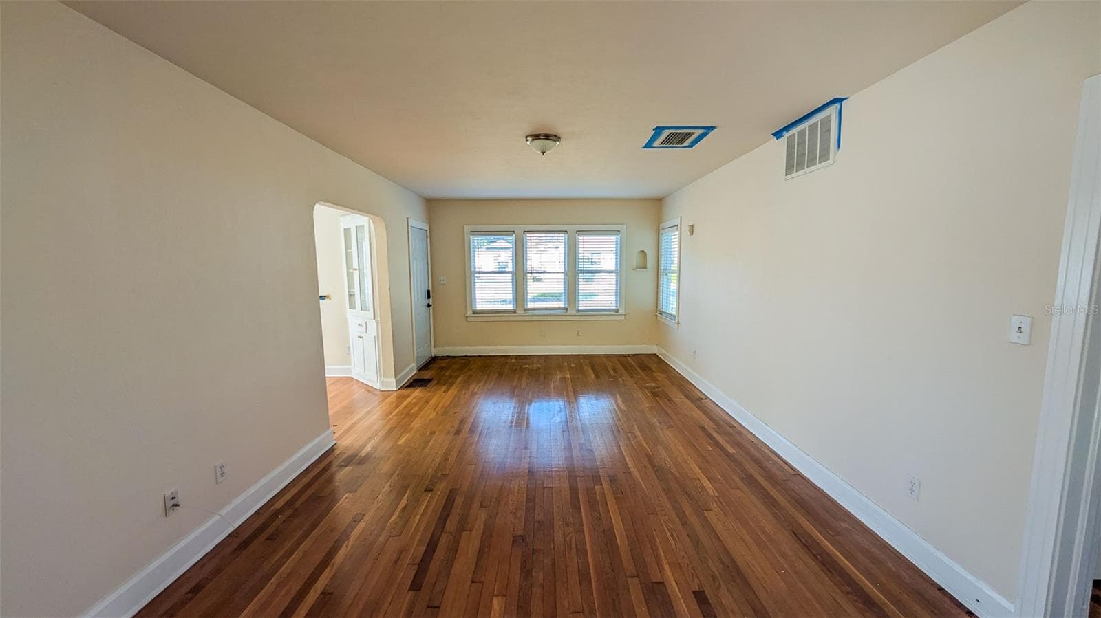 Single Family Residence at 860 16TH AVE S, ST PETERSBURG, photo 15 of 51