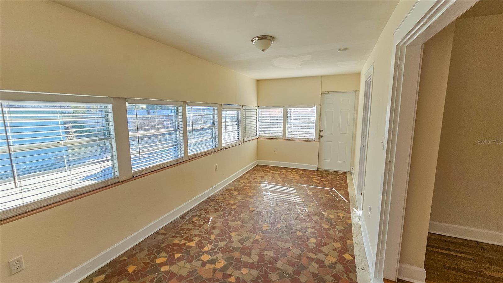Single Family Residence at 860 16TH AVE S, ST PETERSBURG, photo 29 of 51