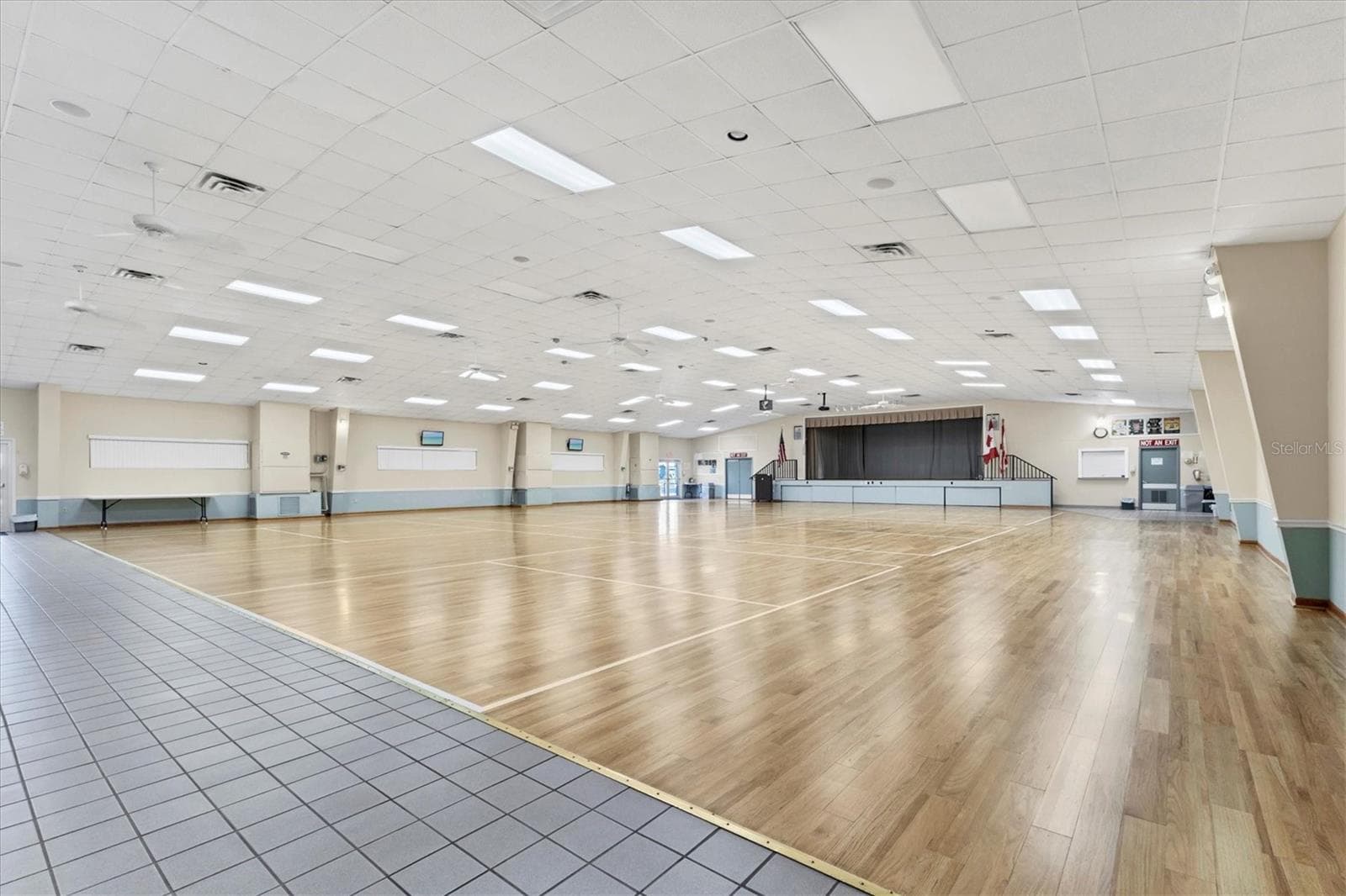 Indoor pickleball court - 1212 45TH AVE E, ELLENTON