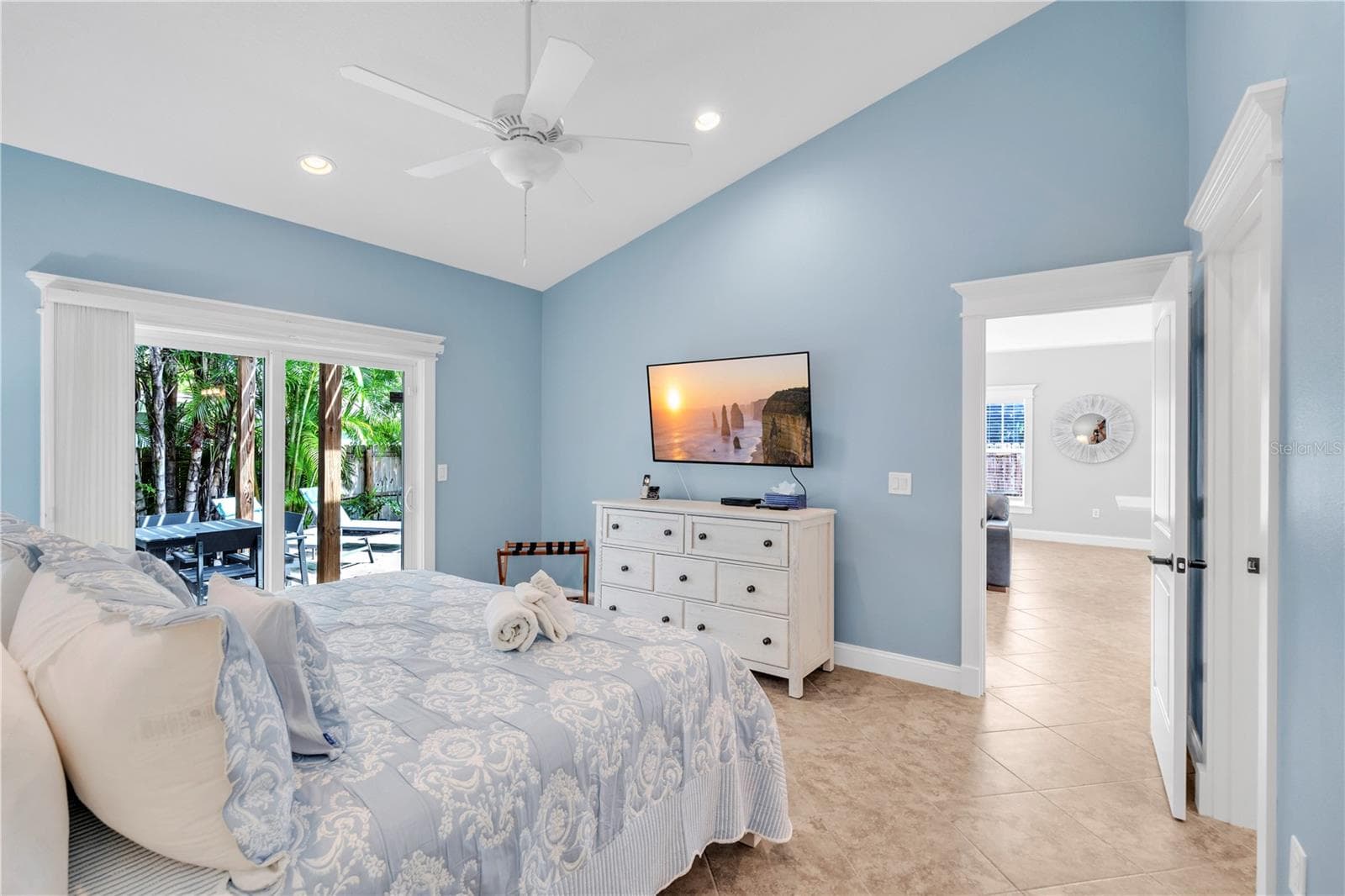 Single Family Residence at 302 67TH ST, HOLMES BEACH, photo 20 of 40