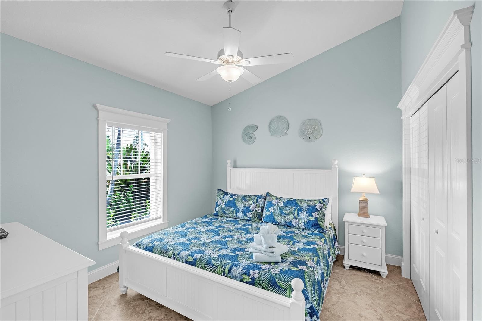 Single Family Residence at 302 67TH ST, HOLMES BEACH, photo 26 of 40