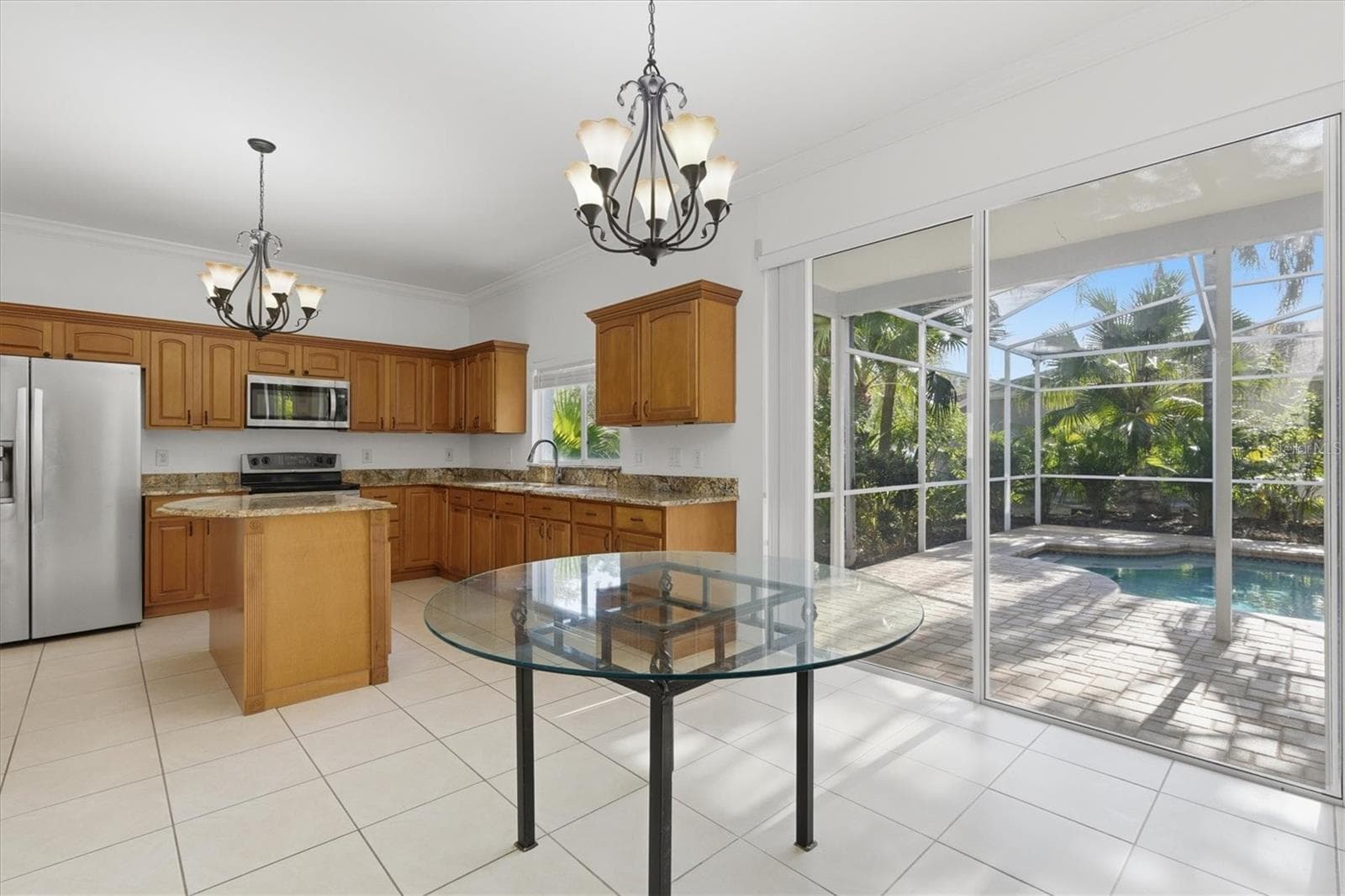 Single Family Residence at 2328 WARWICK DR, OLDSMAR, photo 24 of 70