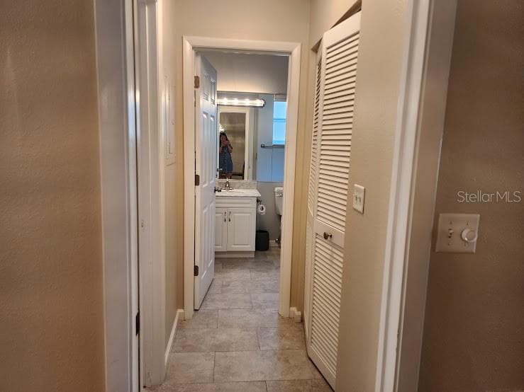 Hall to 2nd Bedroom, Bath and Closet. - 3441 BEEKMAN PL #40, SARASOTA