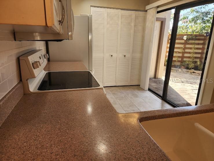 Condominium at 3441 BEEKMAN PL #40, SARASOTA, photo 9 of 53