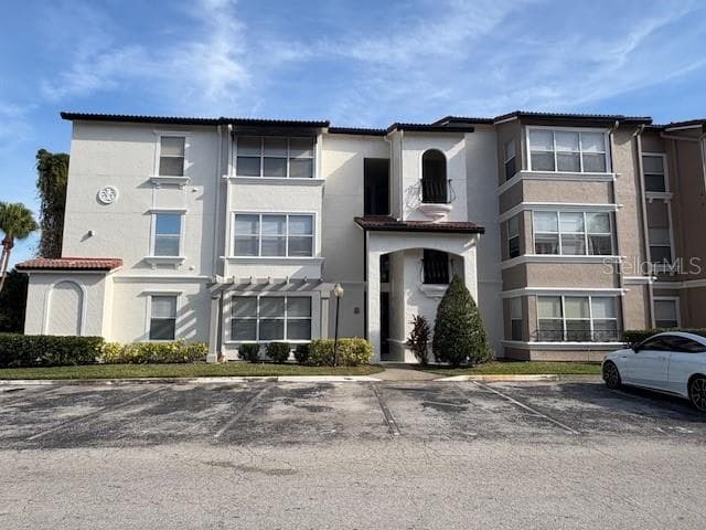 Condominium at 5120 CONROY RD #12, ORLANDO, photo 2 of 47
