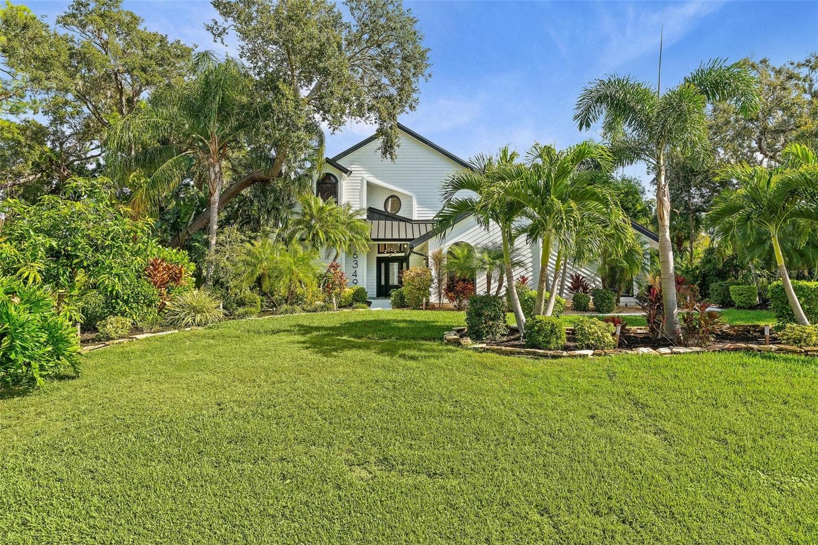 Single Family Residence at 6349 RAVENWOOD WAY, SARASOTA, photo 3 of 69