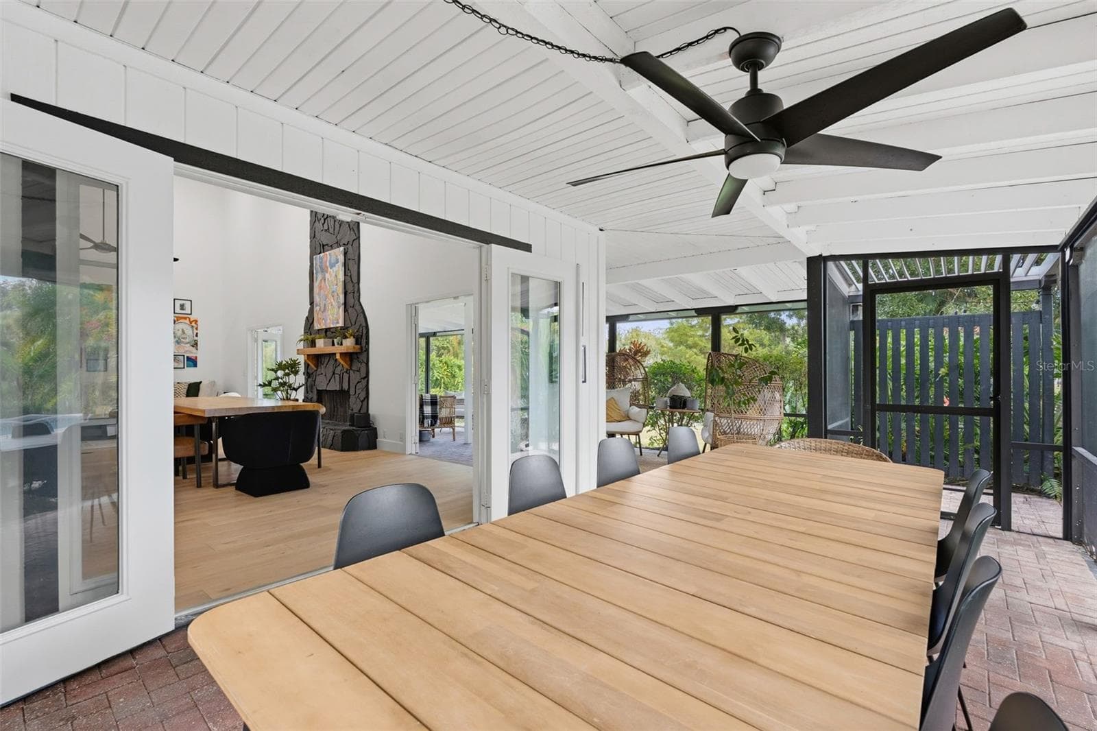 wrap around screened patio - 6349 RAVENWOOD WAY, SARASOTA