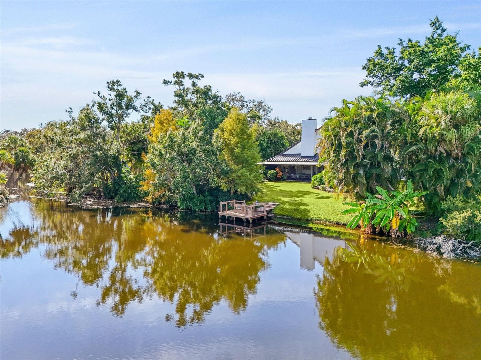 you can coast along the lake in a small boat - 6349 RAVENWOOD WAY, SARASOTA