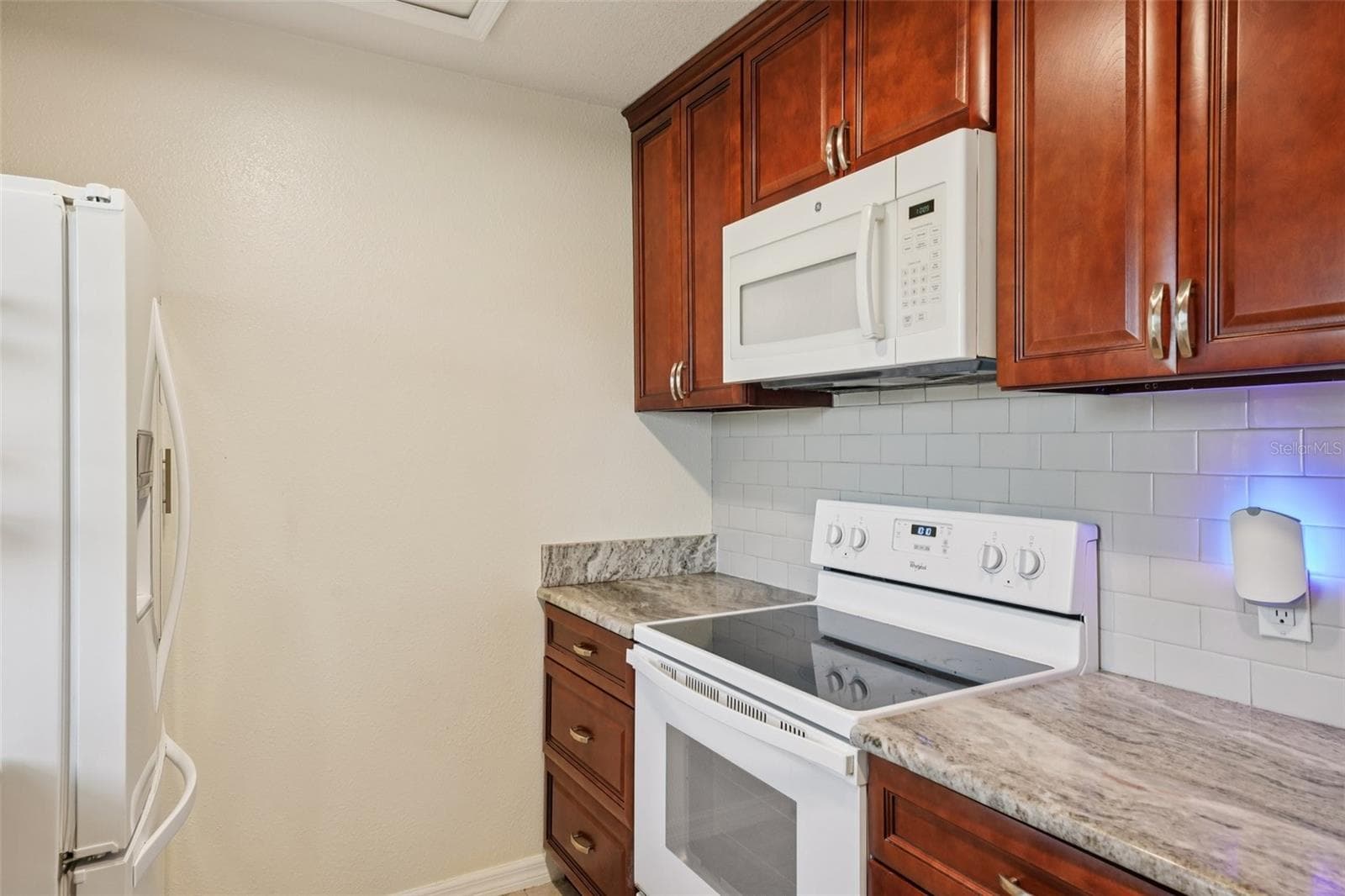 Condominium at 404 CORDOVA GRN #404, SEMINOLE, photo 9 of 53