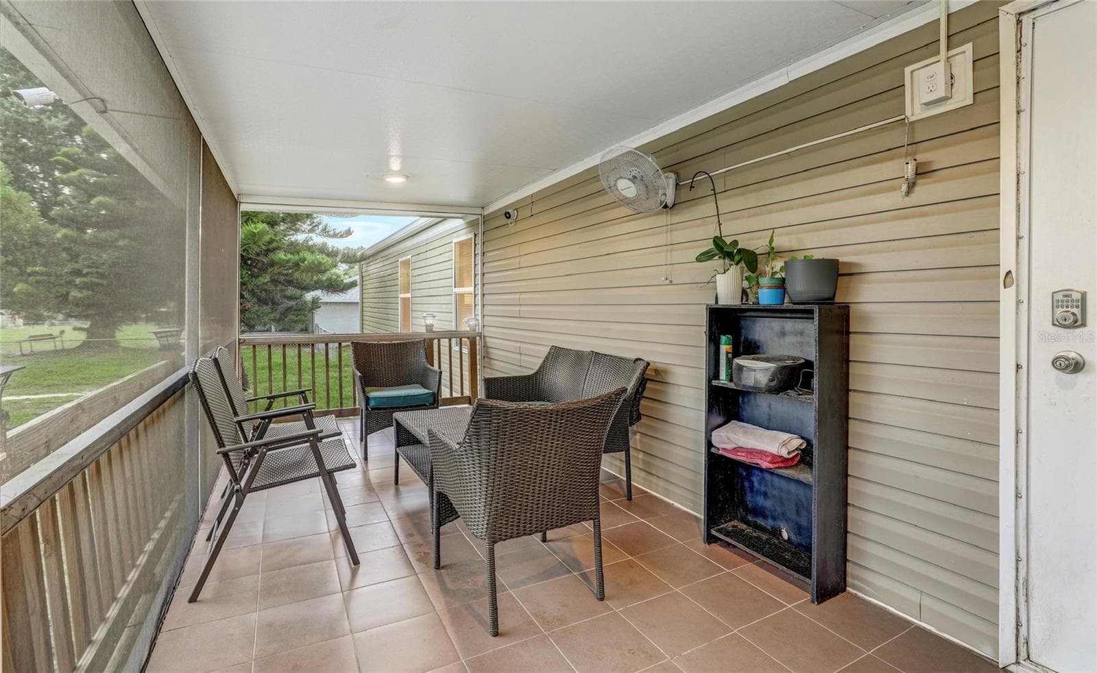 Manufactured Home at 327 TINDEL CAMP RD, LAKE WALES, photo 6 of 10