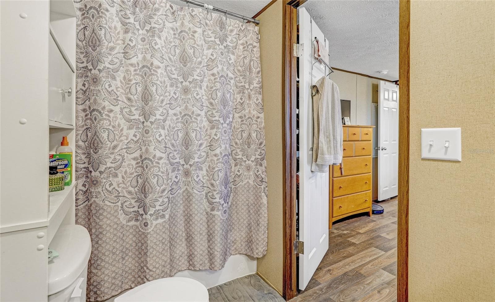 Master bathroom - 327 TINDEL CAMP RD, LAKE WALES